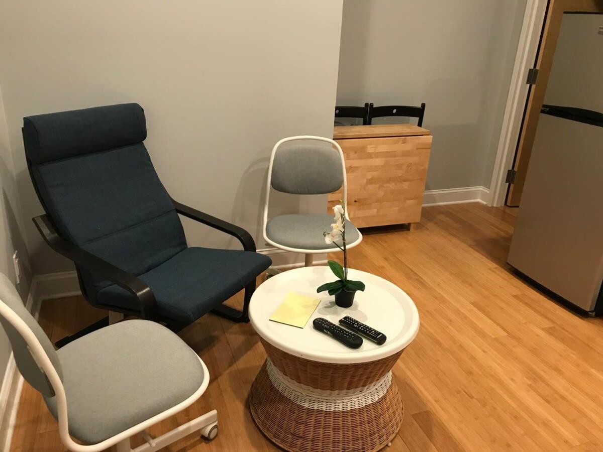 Private Room With Private Bathroom دانبري المظهر الخارجي الصورة