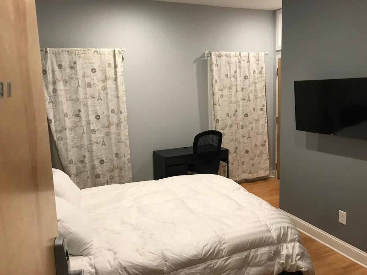 Private Room With Private Bathroom دانبري المظهر الخارجي الصورة